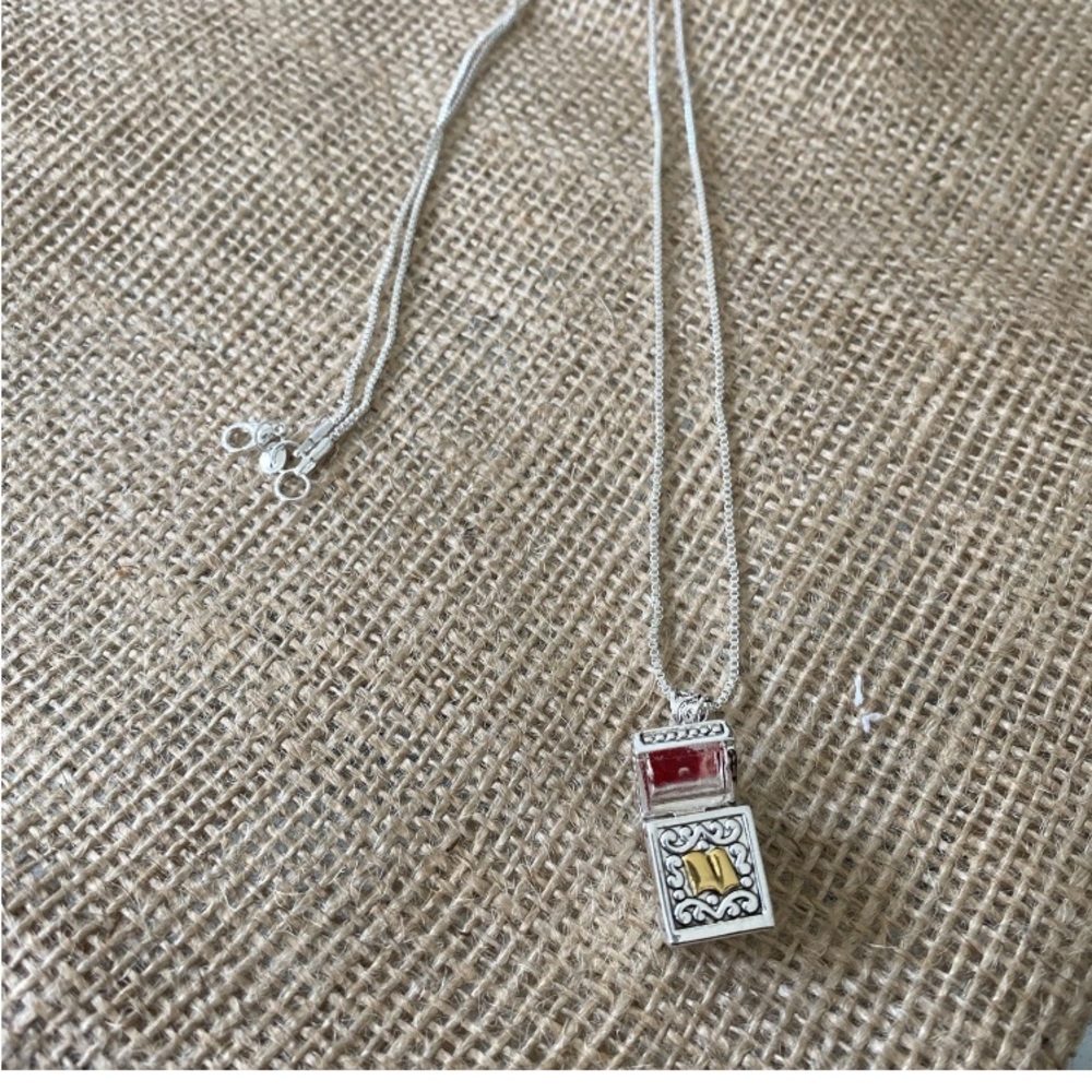 Silver Necklace 
Pendant New Sterling Silver Chain Pray box Wish